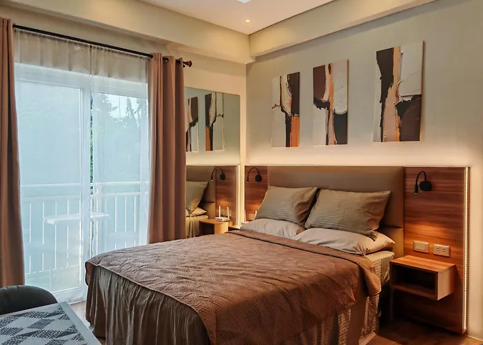 Apartment Traveler's Nest 211, Amani Residences, 5 Minutes Airport, Netflix, Stylish, Cozy With Luxurious Swimming Pool *