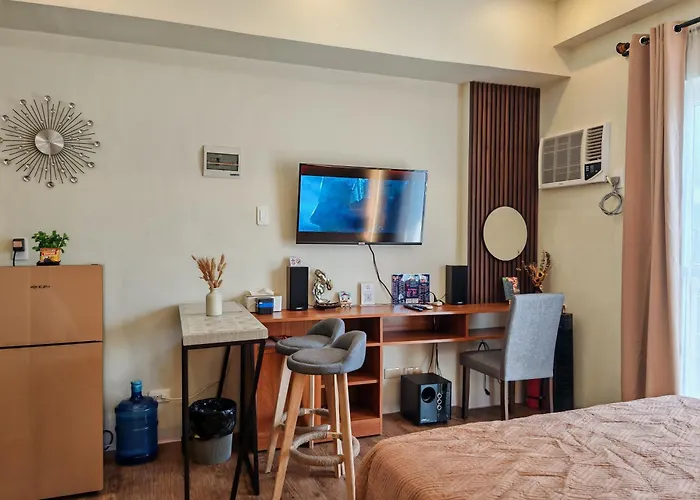 Traveler's Nest 211, Amani Residences, 5 Minutes Airport, Netflix, Stylish, Cozy With Luxurious Swimming Pool *