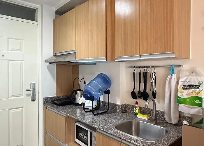 Traveler's Nest 211, Amani Residences, 5 Minutes Airport, Netflix, Stylish, Cozy With Luxurious Swimming Pool Lapu-Lapu City