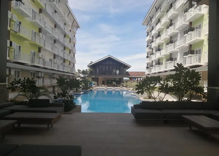 Traveler's Nest 211, Amani Residences, 5 Minutes Airport, Netflix, Stylish, Cozy With Luxurious Swimming Pool Lapu-Lapu City
